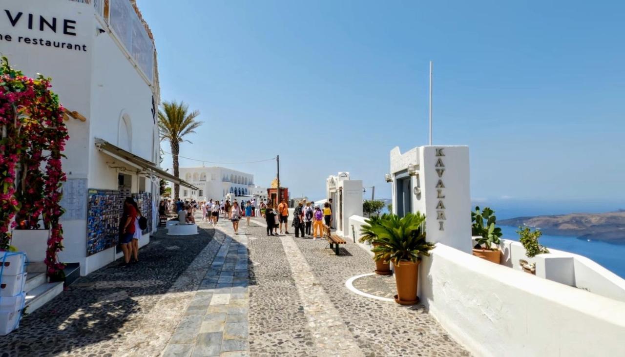 Santorini Pleasure Studios Fira  Exterior foto